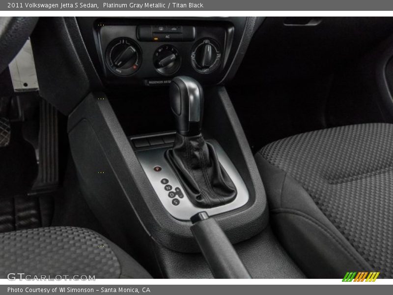 Platinum Gray Metallic / Titan Black 2011 Volkswagen Jetta S Sedan