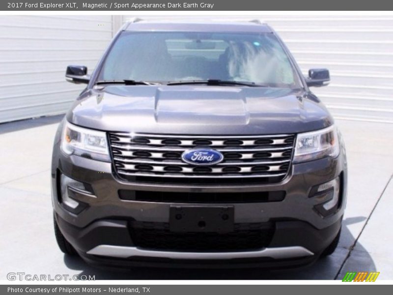 Magnetic / Sport Appearance Dark Earth Gray 2017 Ford Explorer XLT