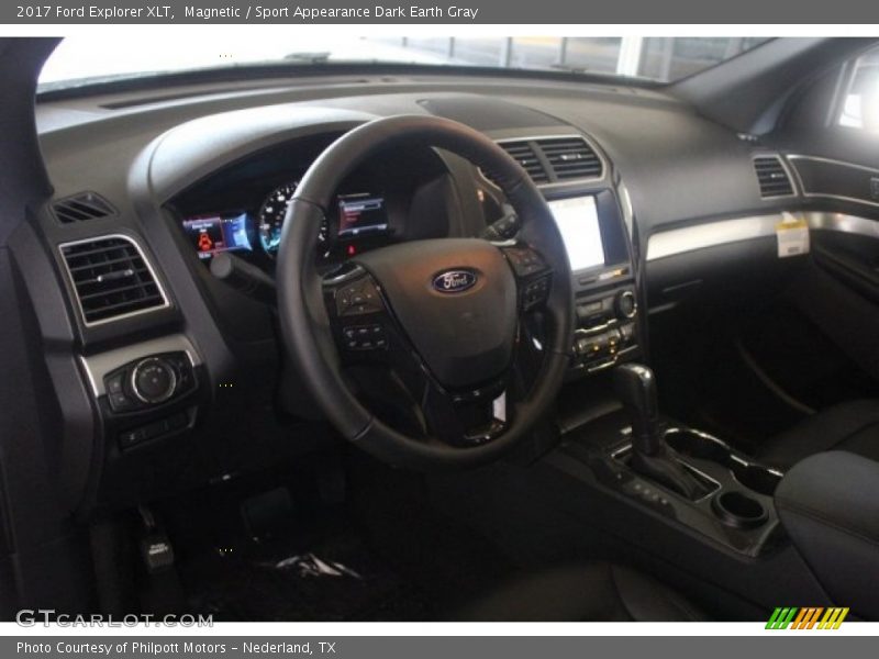 Magnetic / Sport Appearance Dark Earth Gray 2017 Ford Explorer XLT