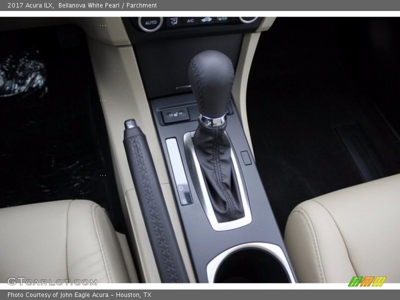 Bellanova White Pearl / Parchment 2017 Acura ILX