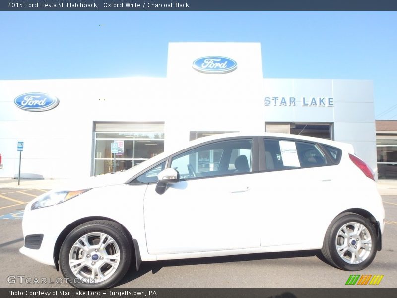 Oxford White / Charcoal Black 2015 Ford Fiesta SE Hatchback