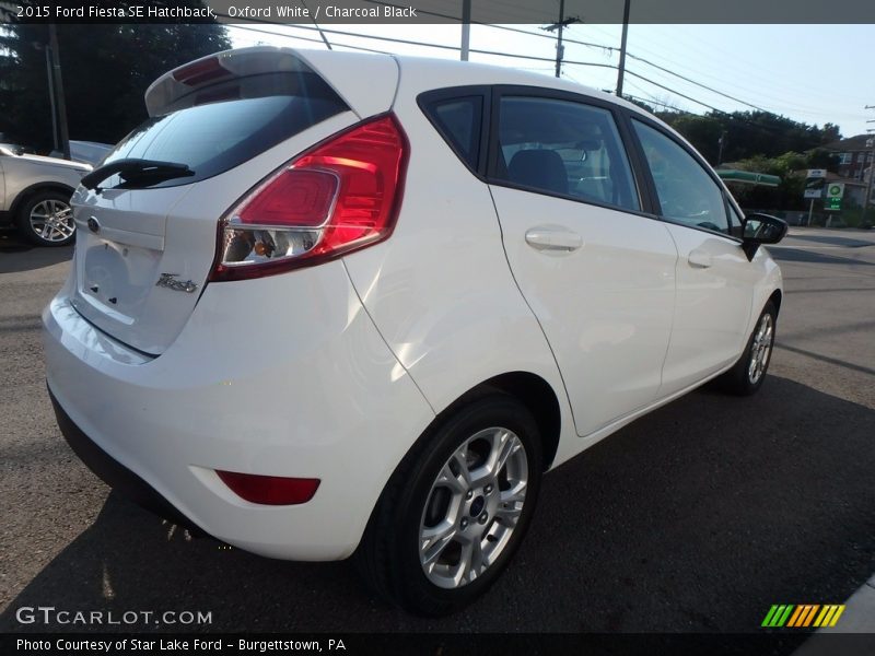 Oxford White / Charcoal Black 2015 Ford Fiesta SE Hatchback