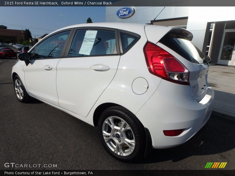 Oxford White / Charcoal Black 2015 Ford Fiesta SE Hatchback