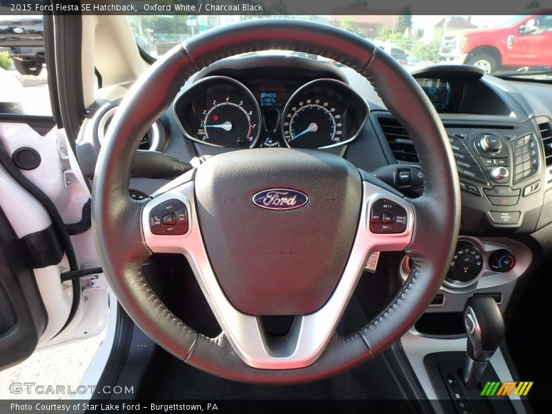 Oxford White / Charcoal Black 2015 Ford Fiesta SE Hatchback