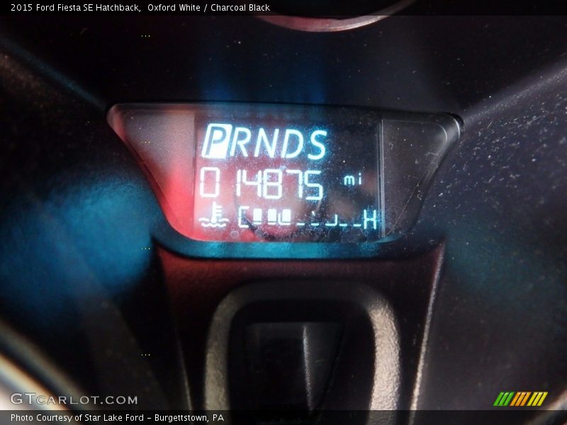 Oxford White / Charcoal Black 2015 Ford Fiesta SE Hatchback