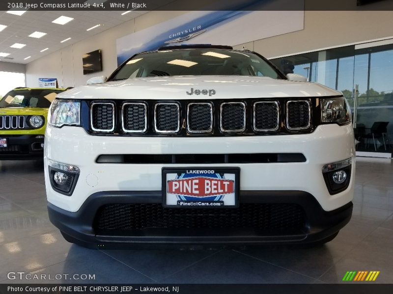 White / Black 2018 Jeep Compass Latitude 4x4