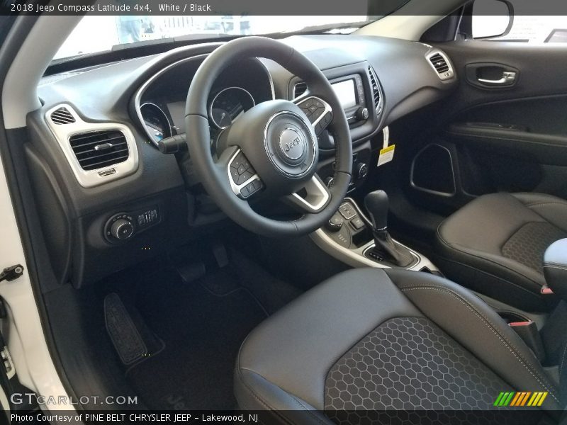 White / Black 2018 Jeep Compass Latitude 4x4