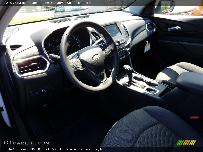 Summit White / Jet Black 2018 Chevrolet Equinox LT AWD
