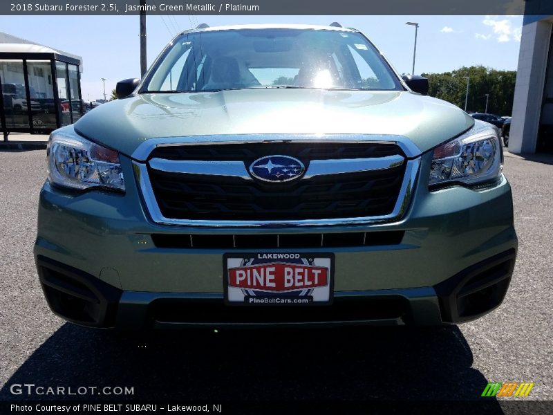 Jasmine Green Metallic / Platinum 2018 Subaru Forester 2.5i
