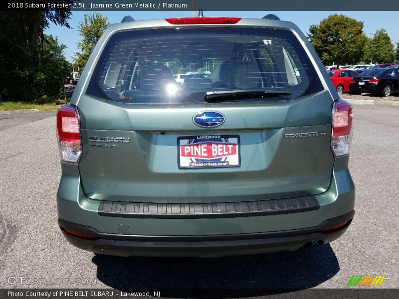 Jasmine Green Metallic / Platinum 2018 Subaru Forester 2.5i