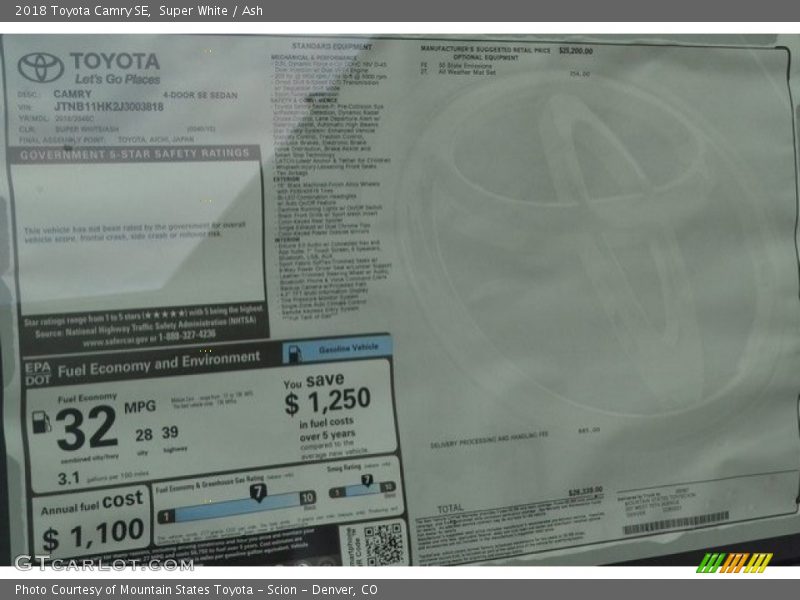 Super White / Ash 2018 Toyota Camry SE