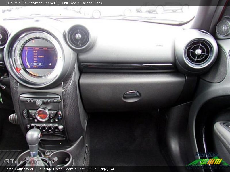 Chili Red / Carbon Black 2015 Mini Countryman Cooper S