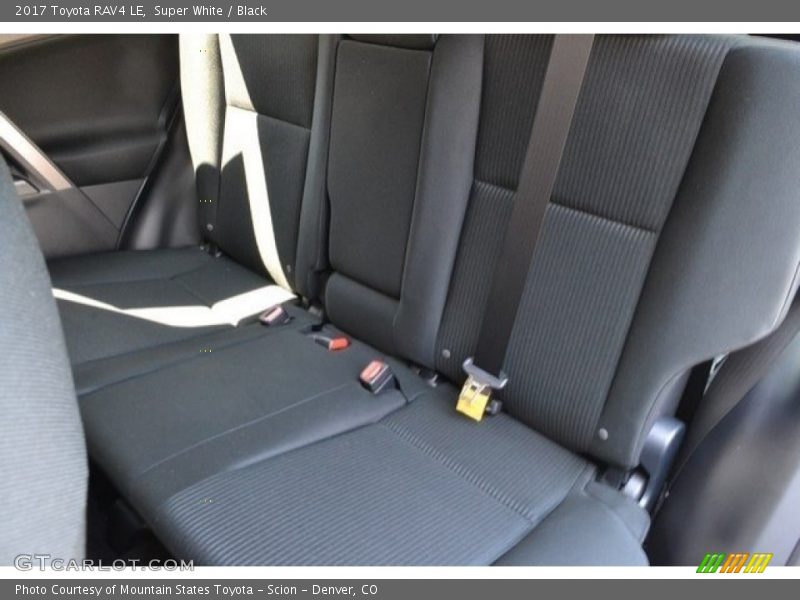 Super White / Black 2017 Toyota RAV4 LE