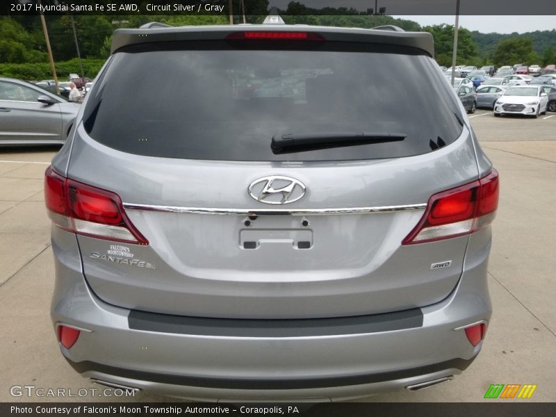 Circuit Silver / Gray 2017 Hyundai Santa Fe SE AWD