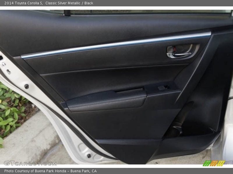 Classic Silver Metallic / Black 2014 Toyota Corolla S