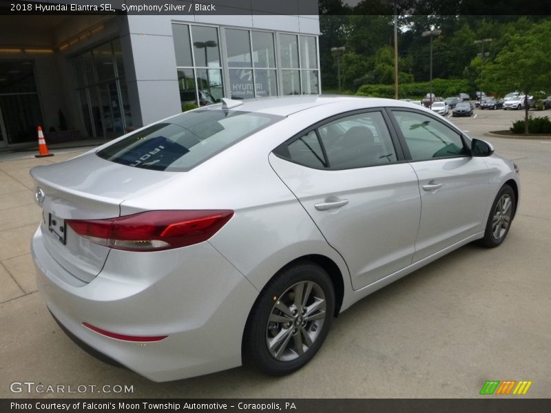 Symphony Silver / Black 2018 Hyundai Elantra SEL