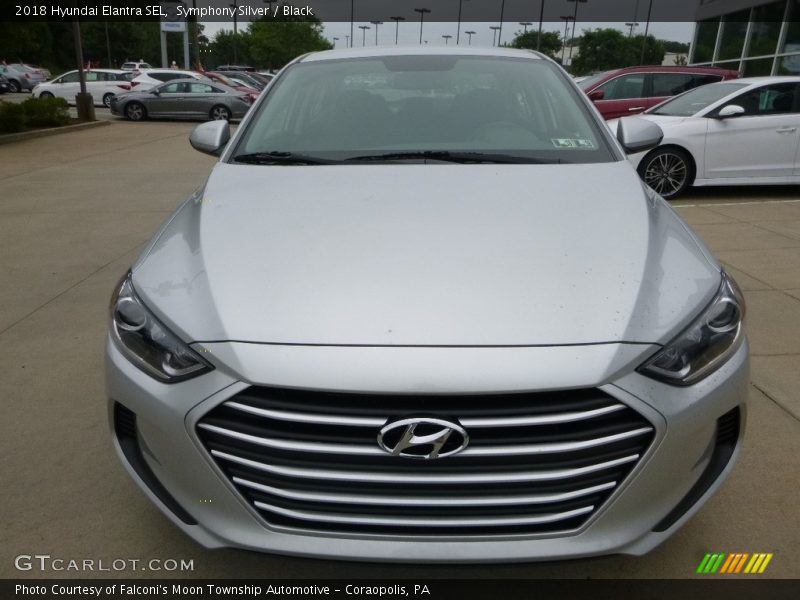 Symphony Silver / Black 2018 Hyundai Elantra SEL