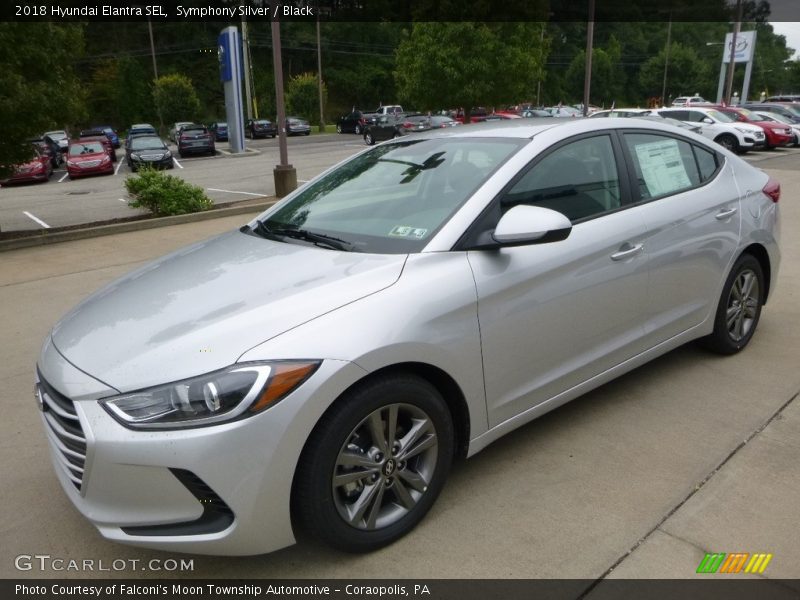 Symphony Silver / Black 2018 Hyundai Elantra SEL
