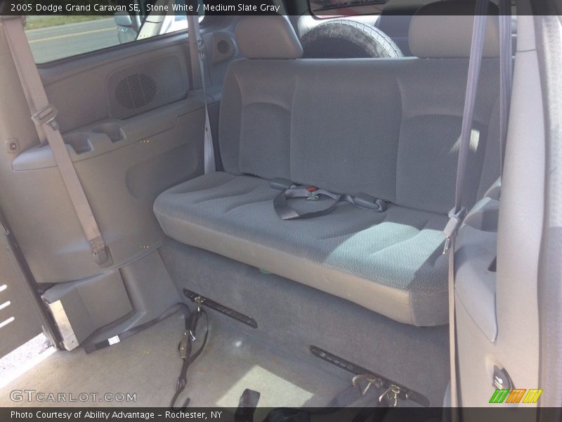 Stone White / Medium Slate Gray 2005 Dodge Grand Caravan SE