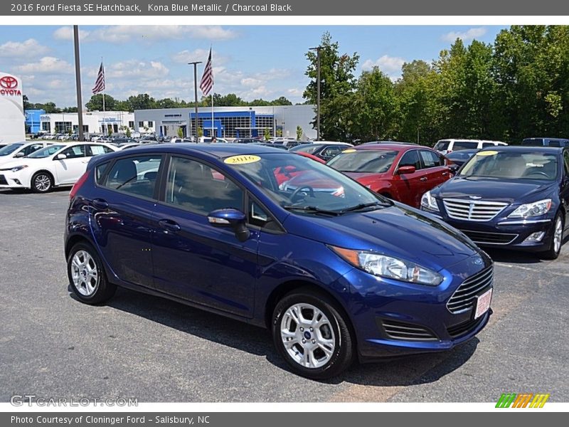 Kona Blue Metallic / Charcoal Black 2016 Ford Fiesta SE Hatchback