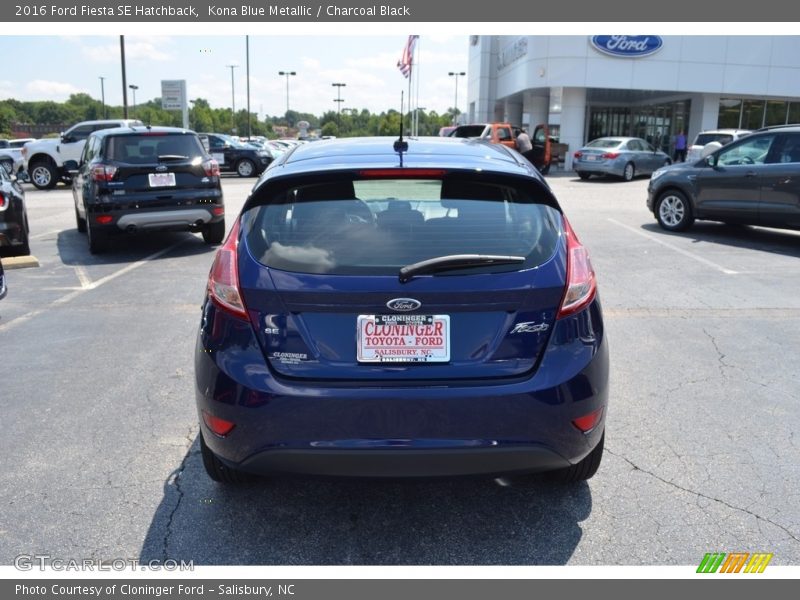 Kona Blue Metallic / Charcoal Black 2016 Ford Fiesta SE Hatchback