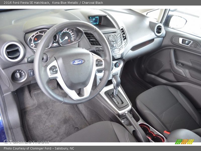 Kona Blue Metallic / Charcoal Black 2016 Ford Fiesta SE Hatchback