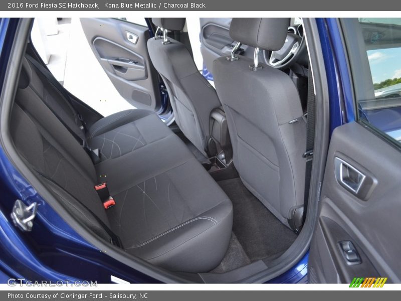 Kona Blue Metallic / Charcoal Black 2016 Ford Fiesta SE Hatchback