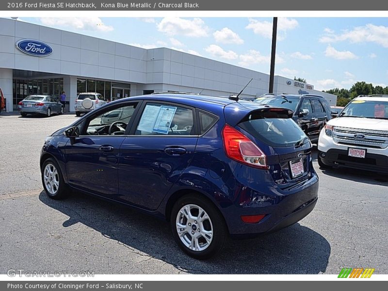 Kona Blue Metallic / Charcoal Black 2016 Ford Fiesta SE Hatchback