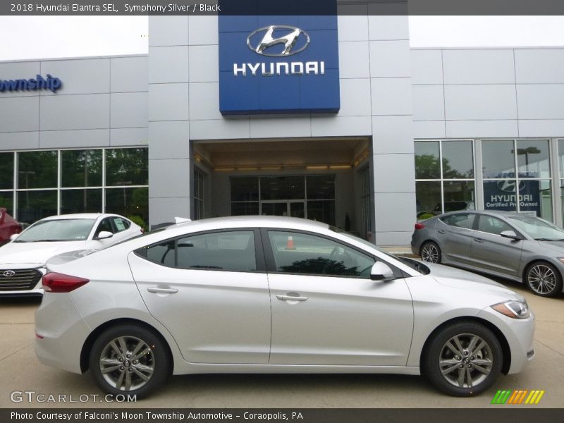 Symphony Silver / Black 2018 Hyundai Elantra SEL