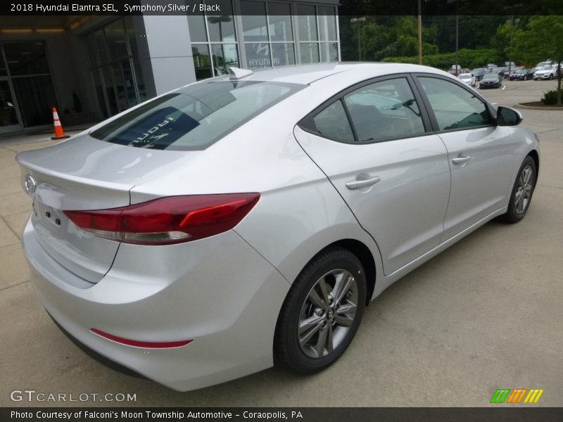 Symphony Silver / Black 2018 Hyundai Elantra SEL