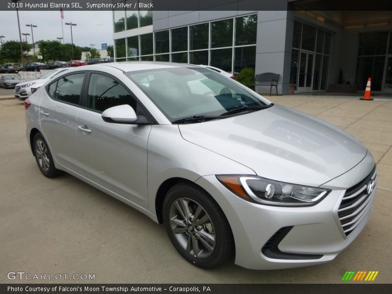 Symphony Silver / Black 2018 Hyundai Elantra SEL