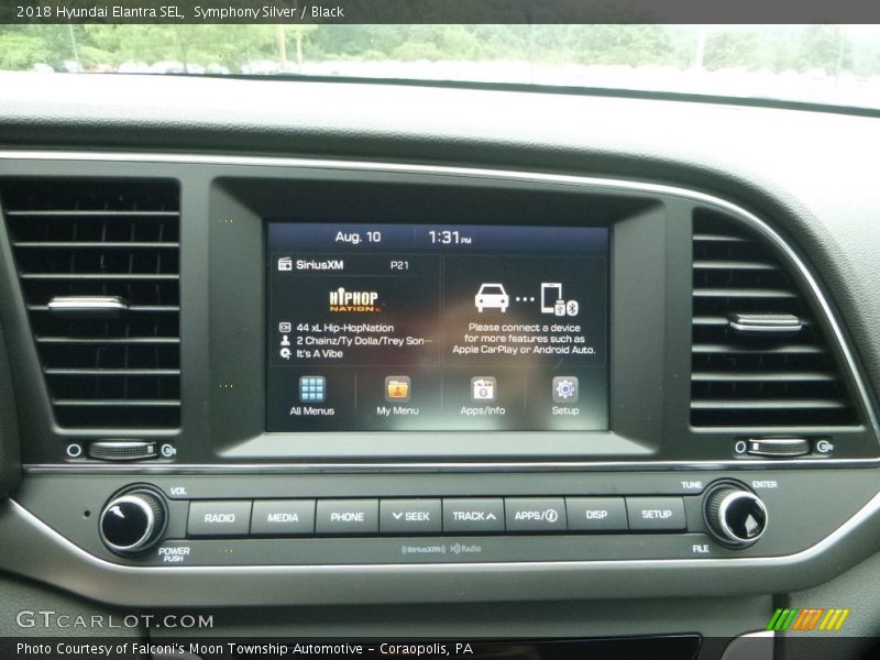 Symphony Silver / Black 2018 Hyundai Elantra SEL