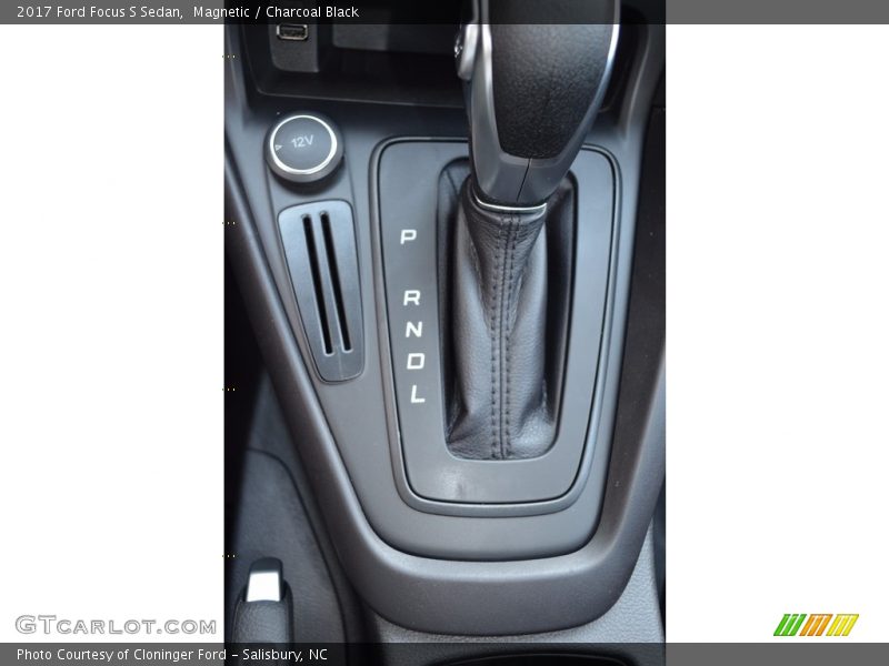 Magnetic / Charcoal Black 2017 Ford Focus S Sedan