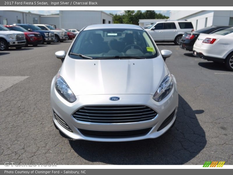 Ingot Silver / Charcoal Black 2017 Ford Fiesta S Sedan