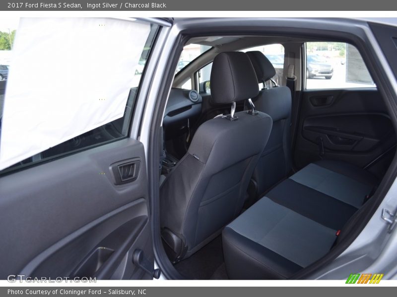 Ingot Silver / Charcoal Black 2017 Ford Fiesta S Sedan