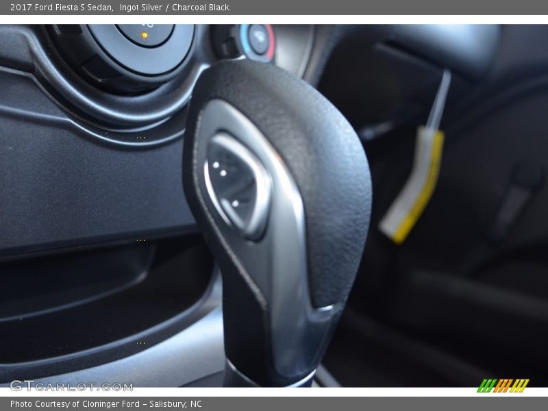 Ingot Silver / Charcoal Black 2017 Ford Fiesta S Sedan