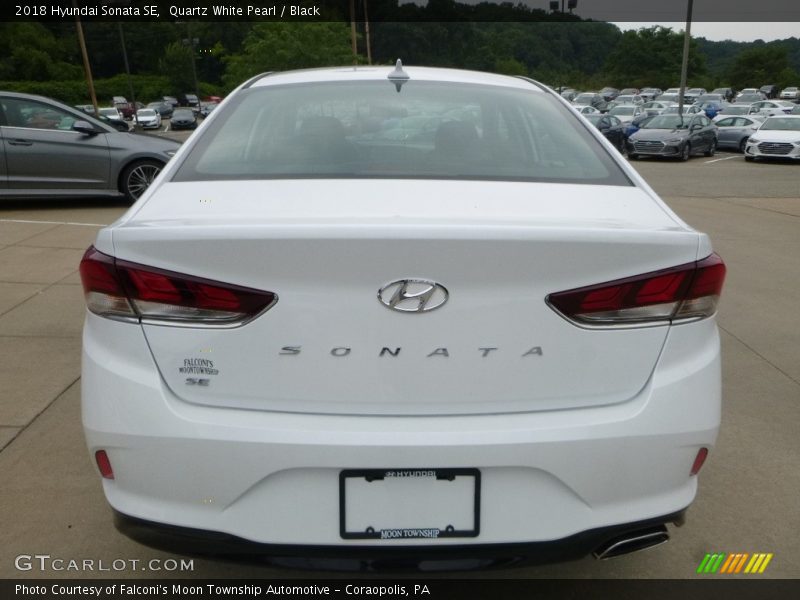 Quartz White Pearl / Black 2018 Hyundai Sonata SE