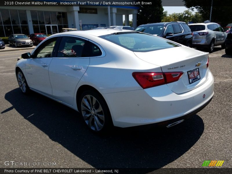 Iridescent Pearl Tricoat / Dark Atmosphere/Loft Brown 2018 Chevrolet Malibu Premier
