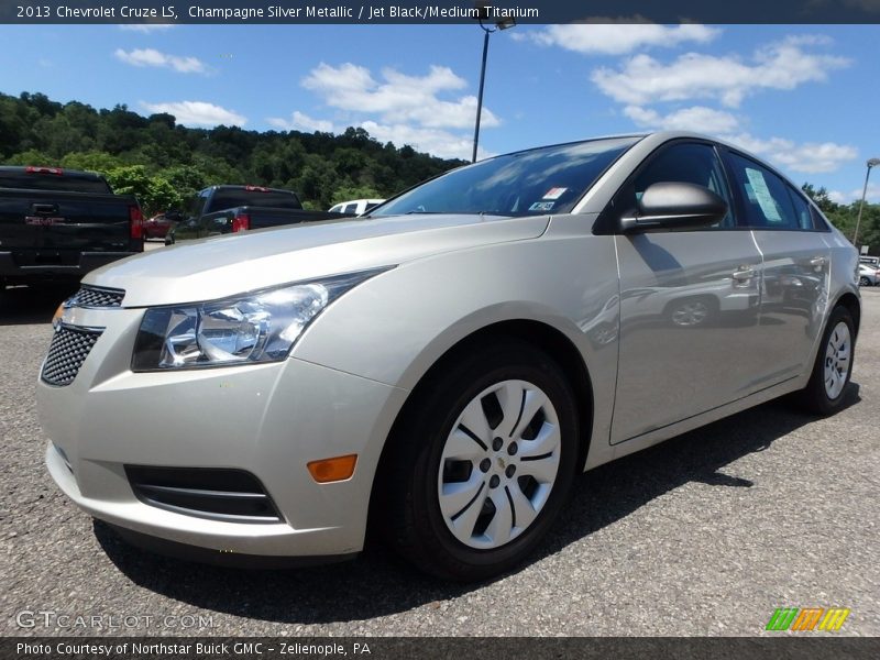 Champagne Silver Metallic / Jet Black/Medium Titanium 2013 Chevrolet Cruze LS