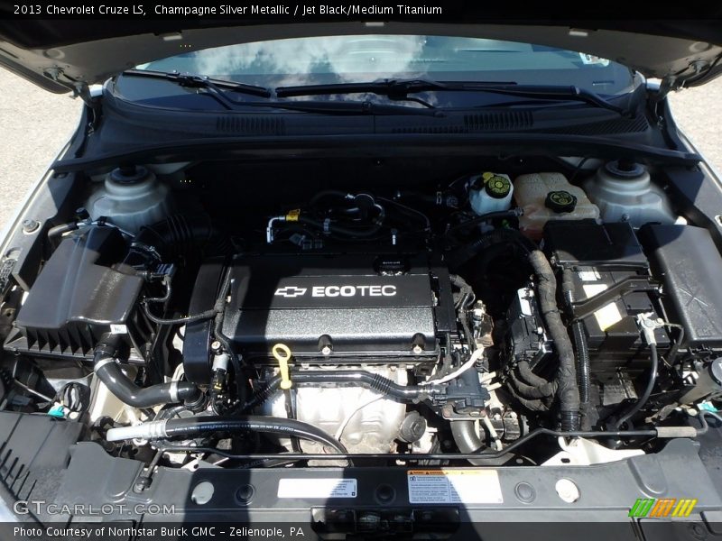 Champagne Silver Metallic / Jet Black/Medium Titanium 2013 Chevrolet Cruze LS