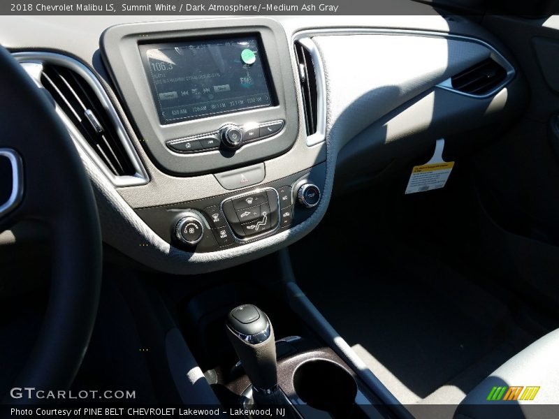 Summit White / Dark Atmosphere/­Medium Ash Gray 2018 Chevrolet Malibu LS