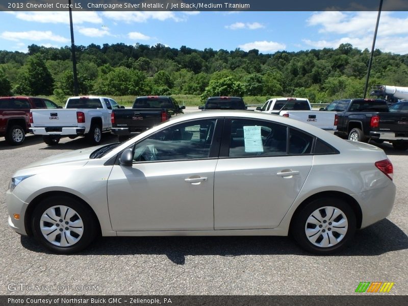 Champagne Silver Metallic / Jet Black/Medium Titanium 2013 Chevrolet Cruze LS