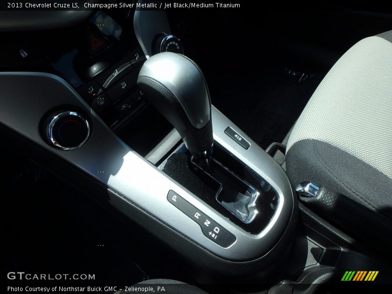 Champagne Silver Metallic / Jet Black/Medium Titanium 2013 Chevrolet Cruze LS