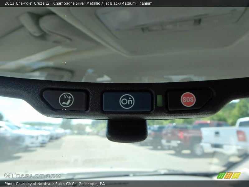 Champagne Silver Metallic / Jet Black/Medium Titanium 2013 Chevrolet Cruze LS