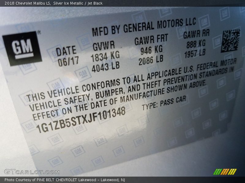 Silver Ice Metallic / Jet Black 2018 Chevrolet Malibu LS