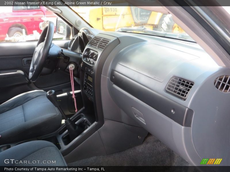 Alpine Green Metallic / Gray 2002 Nissan Frontier XE King Cab