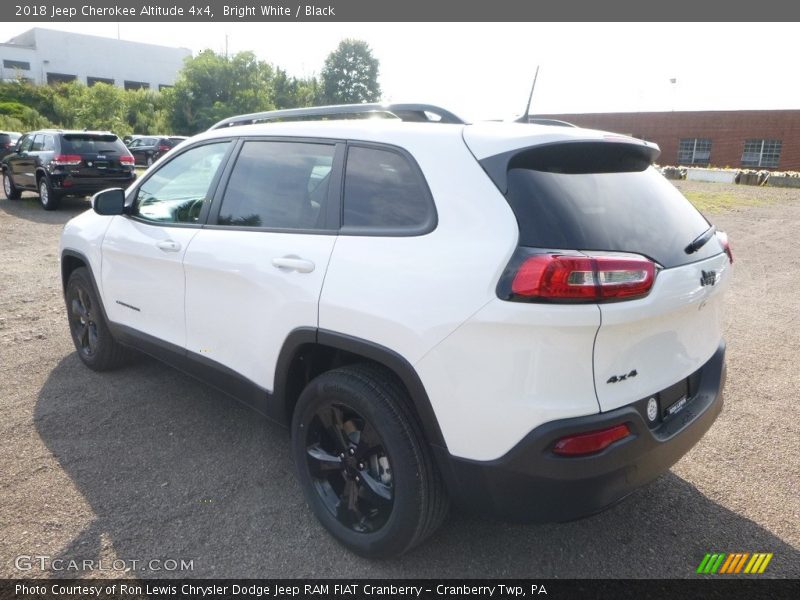 Bright White / Black 2018 Jeep Cherokee Altitude 4x4