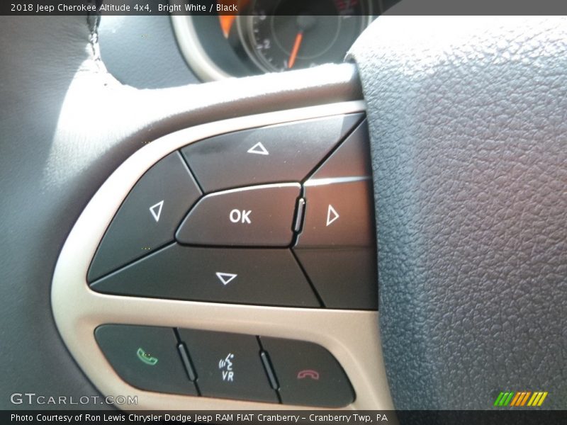 Bright White / Black 2018 Jeep Cherokee Altitude 4x4
