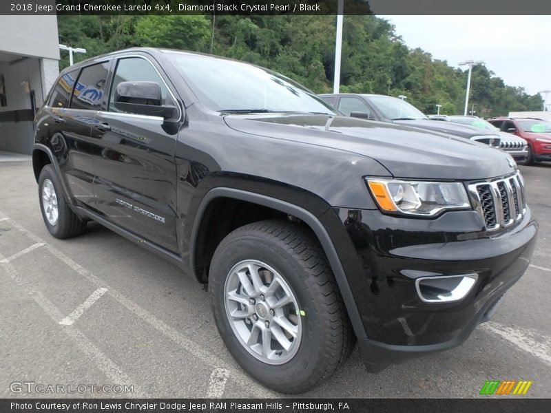 Diamond Black Crystal Pearl / Black 2018 Jeep Grand Cherokee Laredo 4x4