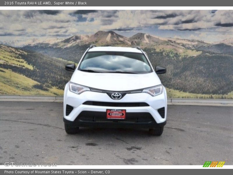 Super White / Black 2016 Toyota RAV4 LE AWD